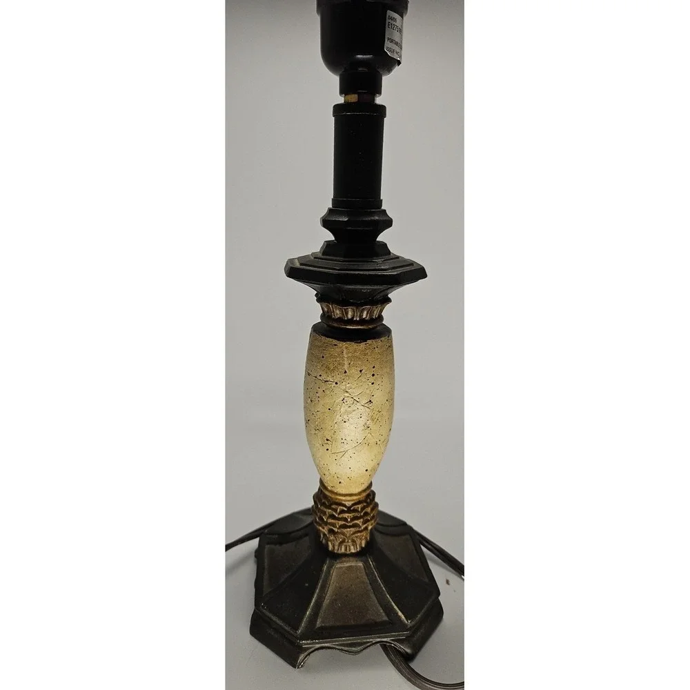 Resin Pinecone Table Lamp 18